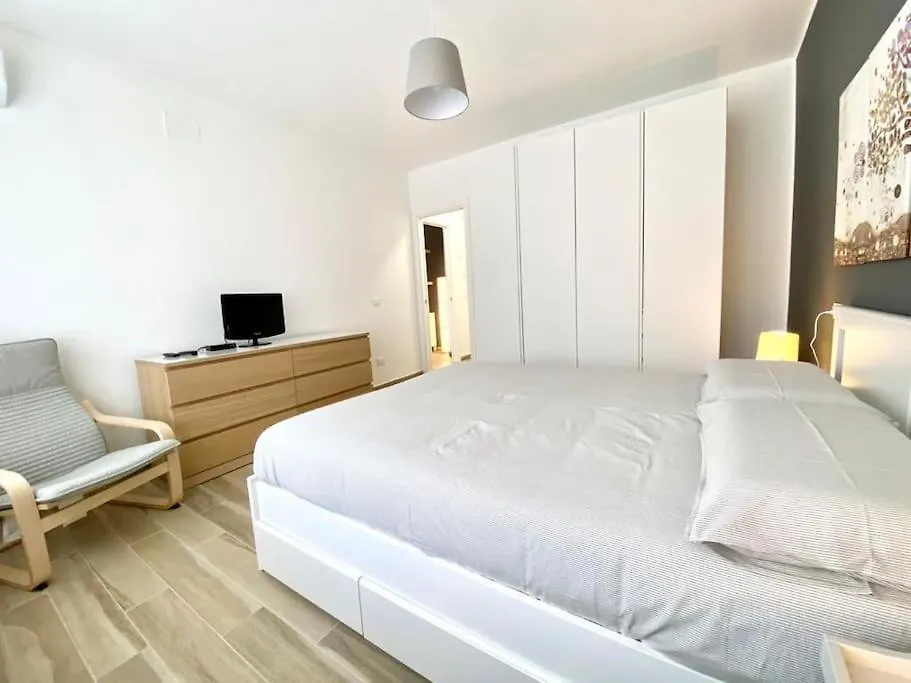 Un Raggio Di Sole Al Massimo Apartment Palermo