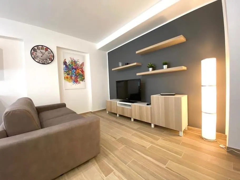 Un Raggio Di Sole Al Massimo Apartment Palermo 0*,